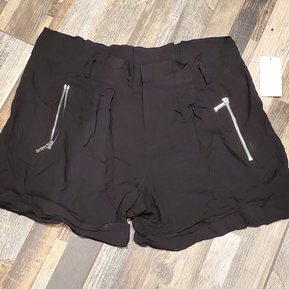 Michael Kors Black Dressy Shorts NWOT Size 10